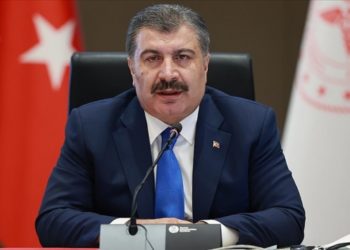 Koca: &Ouml;ğrenci velileri ya aşı olacak ya da d&uuml;zenli testten ge&ccedil;ecekler