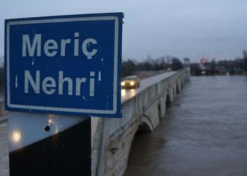 MSB: ‘Edirne’den Yunanistan’a geçmeye çalışan 19 kişi yakaladık’