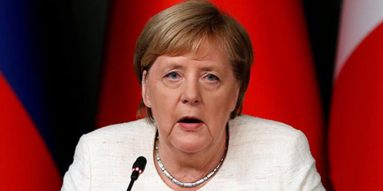 Merkel, 11 Ekim'den itibaren Covid-19 testlerinin ücretli olacağını duyurdu