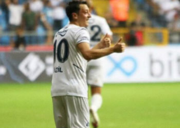 Mesut Özil, 546 gün sonra gol sevinci yaşadı