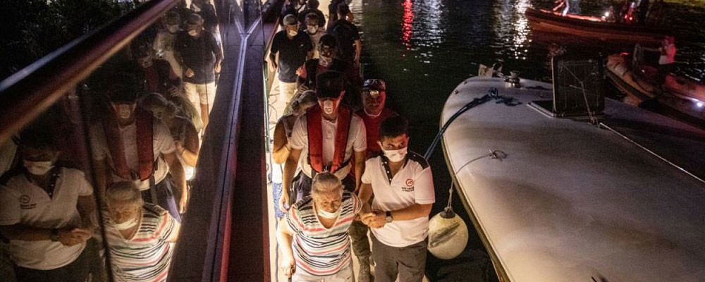 Milas’a bağlı Ören gece boyunca denizden ve karadan tahliye edildi