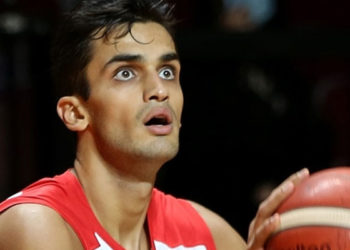 Milli basketbolcu Ömer Faruk Yurtseven'den NBA Yaz Ligi'nde 'double-double'