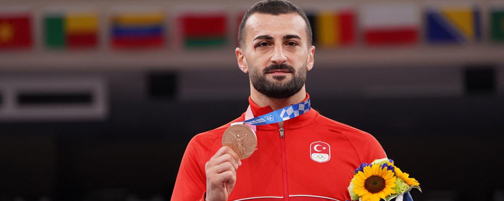 Milli karateci Uğur Aktaş, kumite +75 kiloda bronz madalya kazandı