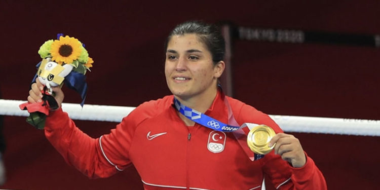 Olimpiyat şampiyonu Busenaz Sürmeneli: Çocukluk hayalimi yaşıyorum