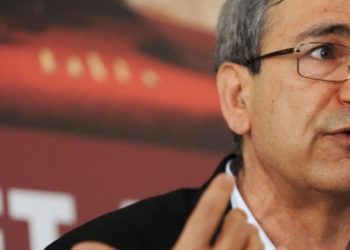 Orhan Pamuk: &Ccedil;ay atarak &ouml;fkeli kitlelerin yatıştırılacağını sanmak tuhaf