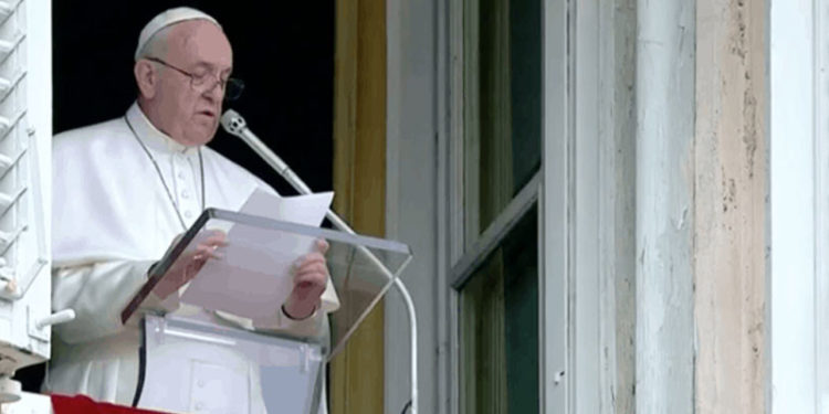 Papa’ya içinde üç kurşun olan mektup yollandı