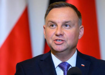 Polonya'da Yahudi soykırımı kurbanlarına ait mülklerin iadesini kısıtlayan yasa onaylandı