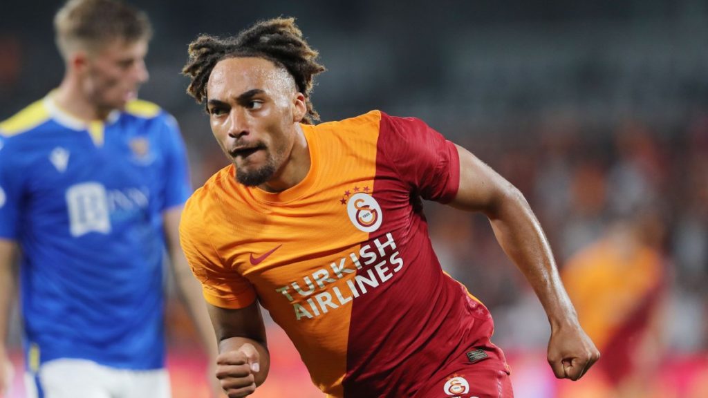 Sacha Boey, profesyonel futbol kariyerindeki ilk golü Galatasaray formasıyla attı