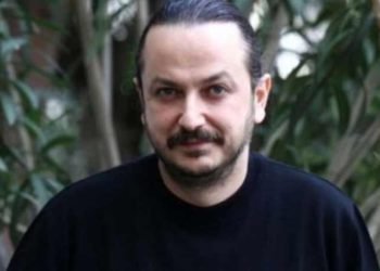 Sanatçı Güvenç Dağüstün, konser çıkışı saldırıya uğradı