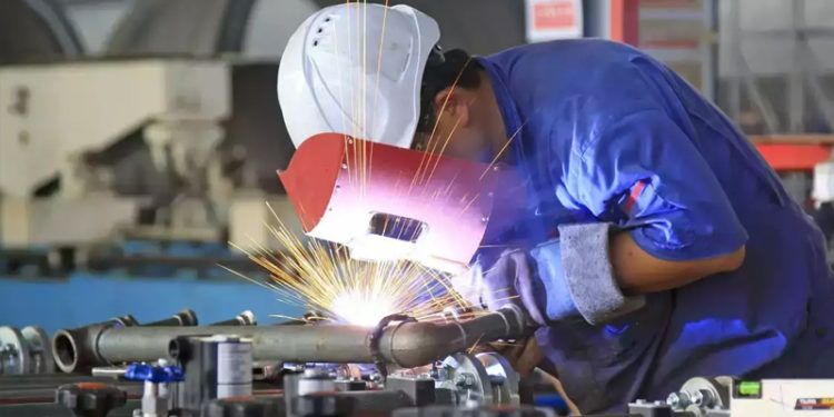Sanayi üretimi haziranda yıllık yüzde 24 arttı