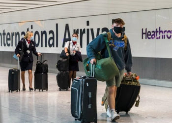 Sağlık Bakanı'ndan İngiltere açıklaması: Kırmızı listeden çıkma ihtimalimizin yüksek olduğu yönünde bilgiler geliyor