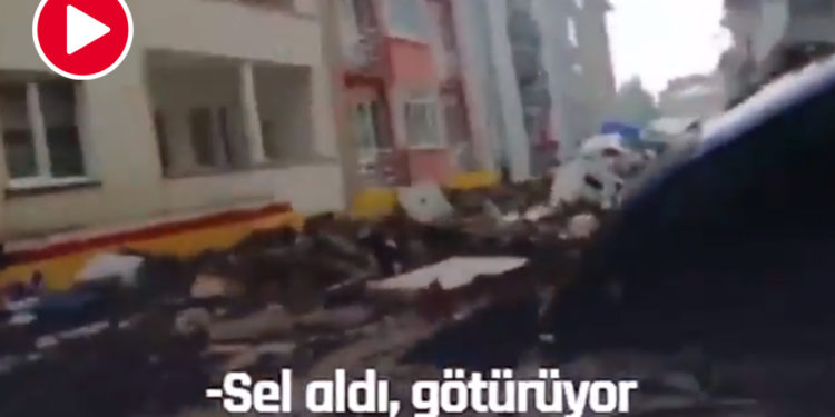 Selde sürüklenen arabadan yayın yaptı: Bütün Bozkurt gidiyor!