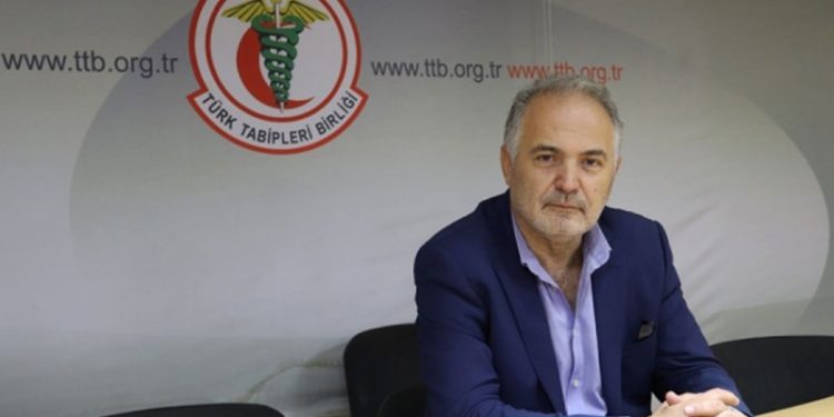 Sinan Adıyaman: Dördüncü doz kararı bir skandaldır