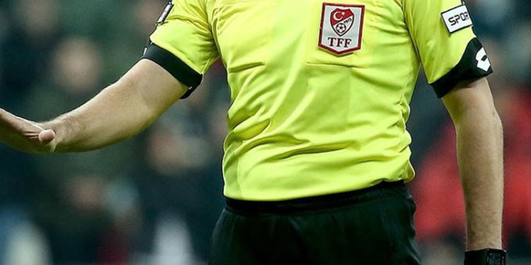 Süper Lig'de 3. hafta maçlarını yönetecek hakemler açıklandı