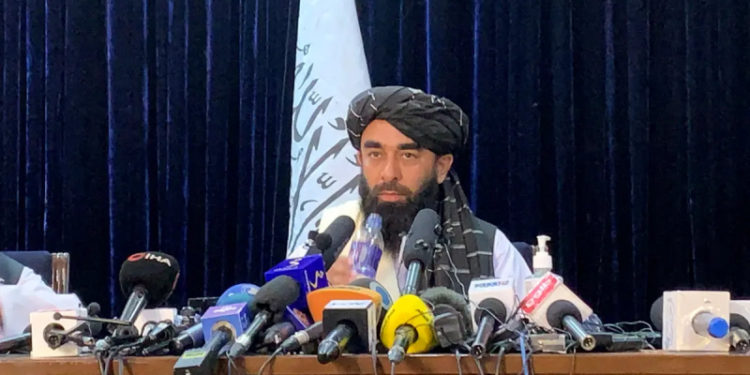 Taliban: ABD'nin hava saldırısı Afgan topraklarına açık bir saldırıdır