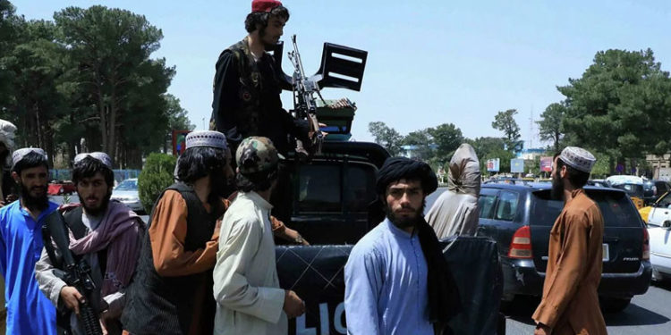 Taliban, Afganistan'ın tüm sınır noktalarında kontrolü ele geçirdi