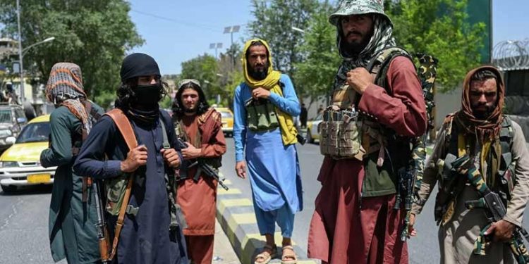 Taliban, halk müziği sanatçısı Favad Andarabi’yi öldürdü