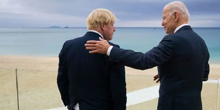 Taliban'ın Afganistan'da kontrolü ele geçirmesine İngiltere'de sert tepki: 'İstihbaratımız bu kadar mı zayıftı?'