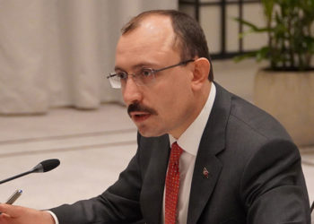 Ticaret Bakanı Muş: Rusya ile ticareti kazan-kazan temelinde dengeli bir şekilde geliştirmek istiyoruz