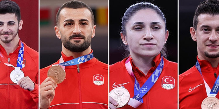 Tokyo 2020'de karatede en çok podyum sevincini Türkiye yaşadı