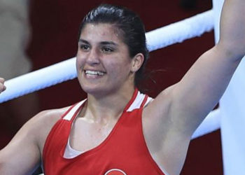 Tokyo Olimpiyat Oyunları'nda boksta kadınlar 69 kiloda Busenaz Sürmeneli, altın madalya kazandı