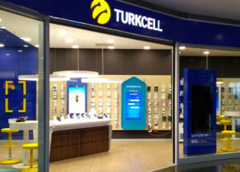 Turkcell'in net kârı ikinci çeyrekte 1.1 milyar liraya yükseldi