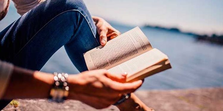 Tüm zamanların en iyi 100 gençlik romanı