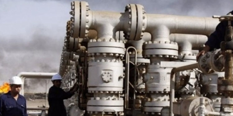 Türkiye sınırı yakınındaki Suriye rafinerisinden Akdeniz’e dev petrol sızıntısı