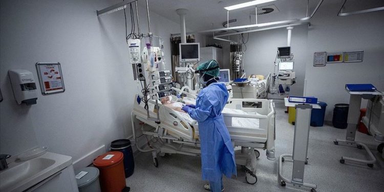 Türkiye'de Koronavirüs | 206 kişi daha hayatını kaybetti, 18 bin 622 yeni vaka tespit edildi