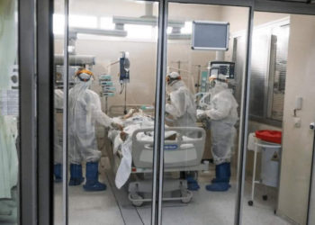 Türkiye'de Koronavirüs | 244 kişi daha hayatını kaybetti, 18 bin 340 yeni vaka tespit edildi