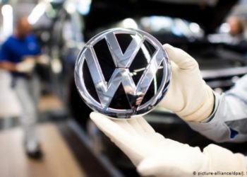 Volkswagen, sadece otomatik vitesli araba &uuml;retme kararı aldı