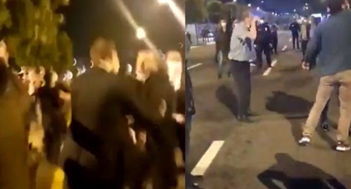 AKP Genel Merkezi önünde 15 Temmuz eylemi: Toplanan paraları iade edin!