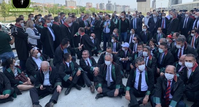 Barolar da uyandı, hadi balığa gidelim