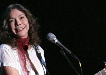 Ünlü sanatçı Nanci Griffith'in bir hafta önce yaşamını yitirdiği ortaya çıktı