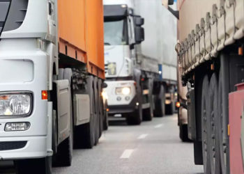 İngiltere, kamyon şoförü sıkıntısı nedeniyle göç kurallarını gevşetiyor