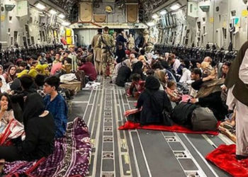 İngiltere ve ABD'den Kabil Havalimanı'nda "terör saldırısı" uyarısı