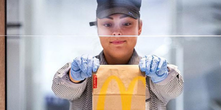 İngiltere'de Brexit sonrası 'kamyon şoförü' sorunu: McDonalds'ta şişelenmiş içecek kalmadı
