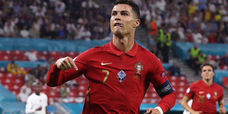 İngiltere'ye dönüyor; Cristiano Ronaldo, Manchester City ile anlaştı