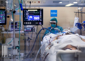 İngiltere’de ölümler korkutuyor: Son 5 ayın en yüksek sayısı bildirildi