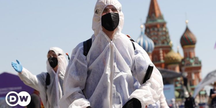 İran ve Rusya'da rekor koronavirüs vaka sayısı