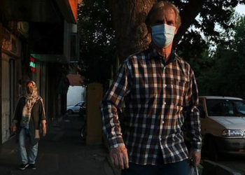 İran'da, Covid-19 vaka artışları nedeniyle 6 günlük kısıtlamaya gidildi