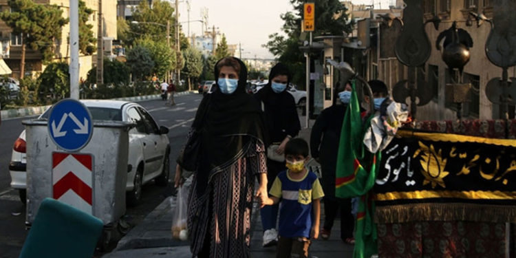 İran'da son 24 saatte Kovid-19'dan 536 kişi hayatını kaybetti