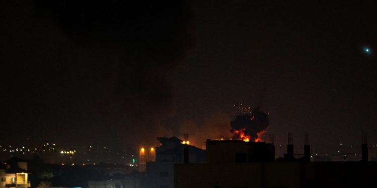 İsrail ordusundan Gazze Şeridi'ne hava saldırısı