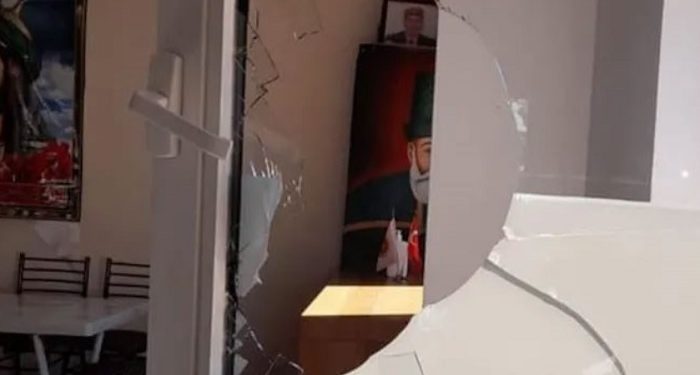 İstanbul’da cemevine saldırı