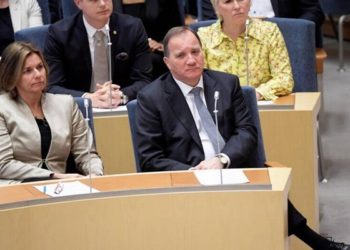 İsveç Başbakanı Stefan Löfven tüm görevlerini bırakacağını açıkladı