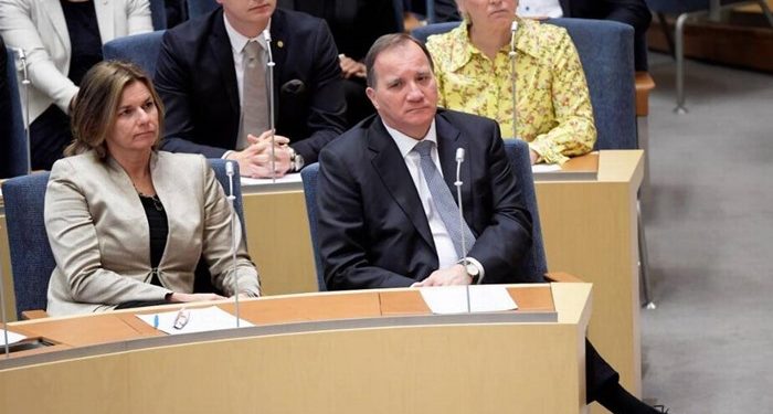 İsveç Başbakanı Stefan Löfven tüm görevlerini bırakacağını açıkladı