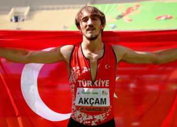 İsveçli Edlund diskalifiye edildi, milli atlet Berke Akçam dünya şampiyonu oldu