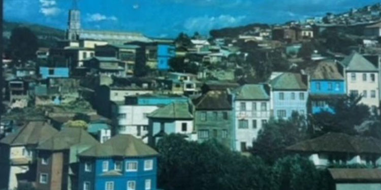 Şili'den yollanan kart 30 yıl sonra İngiltere'deki alıcısına ulaştı