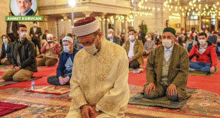 ‘Camide namaz kılmak caiz mi?’