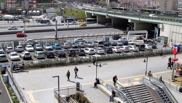 İBB’den trafiği rahatlatması planlanan yeni uygulama: Park et devam et